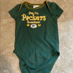 NFL Green Bay Packers Size6-12 Months. Kids Bodysuit - Green and Gold